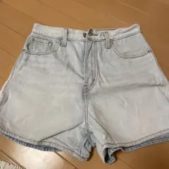 Levi's レディース デニムショートパンツ ライトブルーのサムネイル