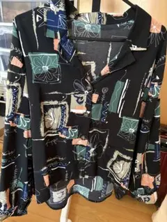 長袖シャツ Lサイズ 黒 抽象花柄 幾何学模様 柄シャツ