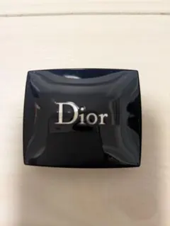Dior サンククルール　イリディセント 019 スモーキーライト　サンプル