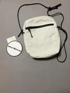 BURLAP OUTFITTER サコッシュ　新品・未使用　タグ付きのサムネイル