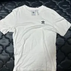 adidas Tシャツ