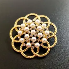 ❀かわいい花形ブローチ❀