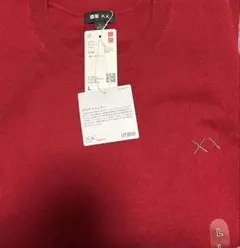 新品　KAWS×UNIQLO カウズウィンターカシミヤセーター M レッド