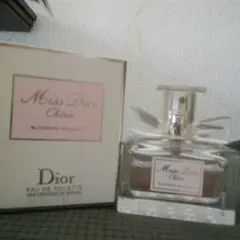 DIOR クリスチャンディオール ミスディオール シェリーブルーミングブーケ30