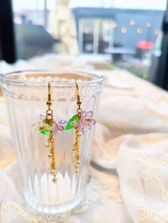 ハンドメイド　お花とパールのピアス