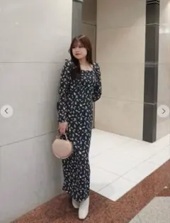 COCODEAL ココディールフラワープリントVネックワンピース ネイビー