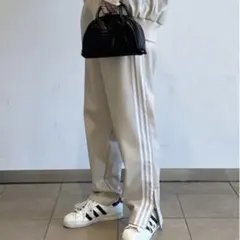 新品adidasフェイクレザートラックパンツXL皮パンアディダスオリジナルス