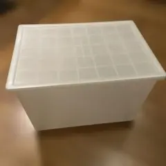 無印良品　半透明 収納ケース 蓋付き ボックスのサムネイル