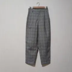 ジーユー　チェックテーパードパンツ　レディース　グレー　Sサイズ