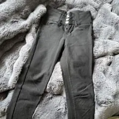 【Avail】ブラックハイウエストスキニーデニム