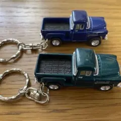 KINSMART 1955 CHEVY STEPSIDE キーホルダー2個セット