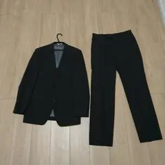 【送料無料】LESMUES 夏用スーツ  サイズA6  クリーニング済み！