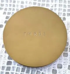 THREE アドバンスドエシリアルスムースオペレーター ルースパウダー X02のサムネイル