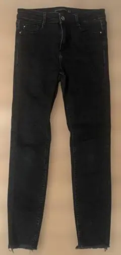 ZARA　スキニーデニム　ブラック