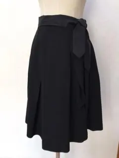ドリスヴァンノッテンのデザインスカートのサムネイル