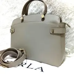 美品　フルラ　ハンドバッグ　アガタ　2way　レザー　グレージュ