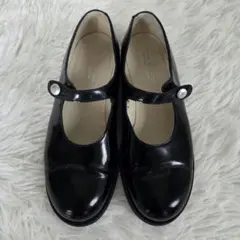 COMME des GARCONS　エナメルブラック メリージェーン 22.5のサムネイル