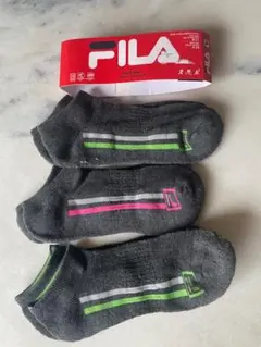 ＦＩＬＡソックス 23-25cm 3足セット　１足おまけ付き