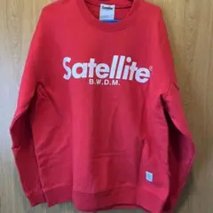 Satellite 赤色スウェット