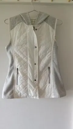 ダウンベスト フード付き