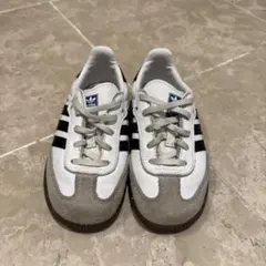 16cm スニーカー