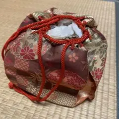 和装用バッグ 赤と金の花柄 箱付き　巾着　着物　日本