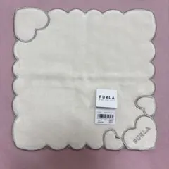 FURLA タオルハンカチ　オフホワイト