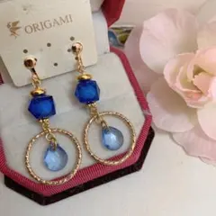 新品未使用 多面カットブルーパーツ ゴールドサークル イヤリング