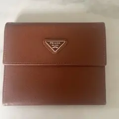 PRADA コインパース付き サフィアーノレザー 二つ折りウォレット ブラウンのサムネイル