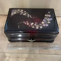 E-3 【美品】桂由美 YUMI KATSURA 漆器調 ジュエリーボックス メルカリ