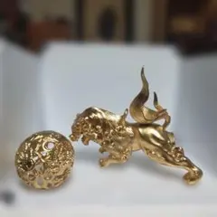 金色と銀色の蛇の置物(長さ13.5cm、高さ9cm、幅9cm) - メルカリ
