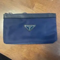 PRADA ナイロンポーチ　ネイビー