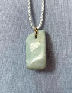 514 糸魚川翡翠　ネックレス　ペンダント　　天然石　産地：糸魚川