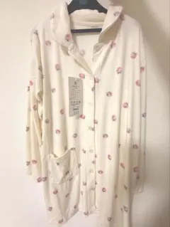 【XL】いちご柄ふわぽかストレッチパジャマ クリーム色パジャマ