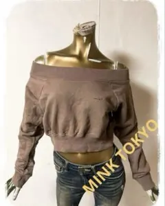 ☘️B113☘️MINK TOKYO オフショル トレーナー Fのサムネイル
