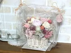 ☆524 プリザーブドフラワー カゴ アレンジ 大好きな方へ