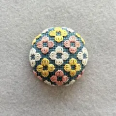 刺繍ブローチ　花柄㉕　ネイビー×カラフル