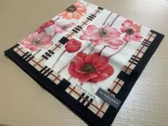 【新品•未使用】 BURBERRY 大判ハンカチ ハンカチーフ　スカーフ