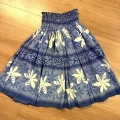 フラダンス用青と白の花柄スカート