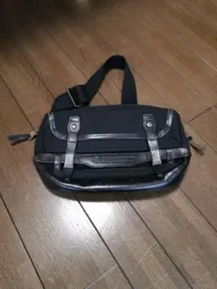 MasterPieceボディバッグ