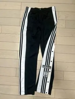 adidas♡サイドボタンパンツ adidas パンツ サイドボタン｜Yahoo!フリマ（旧PayPayフリマ）