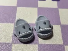 サメサンダル　スリッパ　グレー　オビツ11