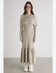 rienda ベージュ チェーン付き オフショルダー ニットワンピース ギャル