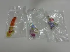 プーさんくじ　アクリルキーホルダー　プーさん　ピグレット　ズオウ＆ヒイタチ