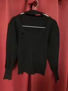 ブラック リブ編み チョーカー風長袖トップス