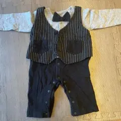 ボウタイ付きタキシード風ロンパース