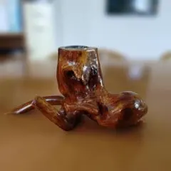 へんてこな形の木製花瓶　インテリア　置物　フラワーベース　木製工芸品　オブジェ