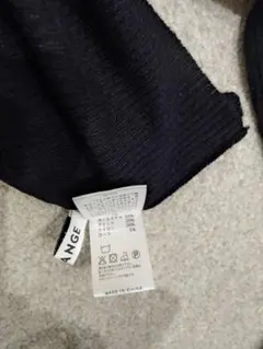 黒ハイネックニット【新品未使用】