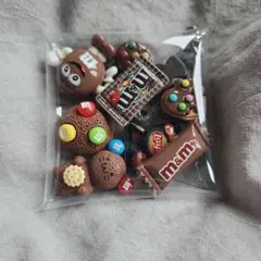 m&m'sエムアンドエムズ缶入りチョコ - メルカリ