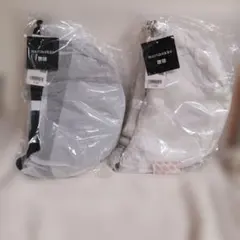 marimekko ショルダーバッグ 黒.白各1点　合計2点　ユニクロ